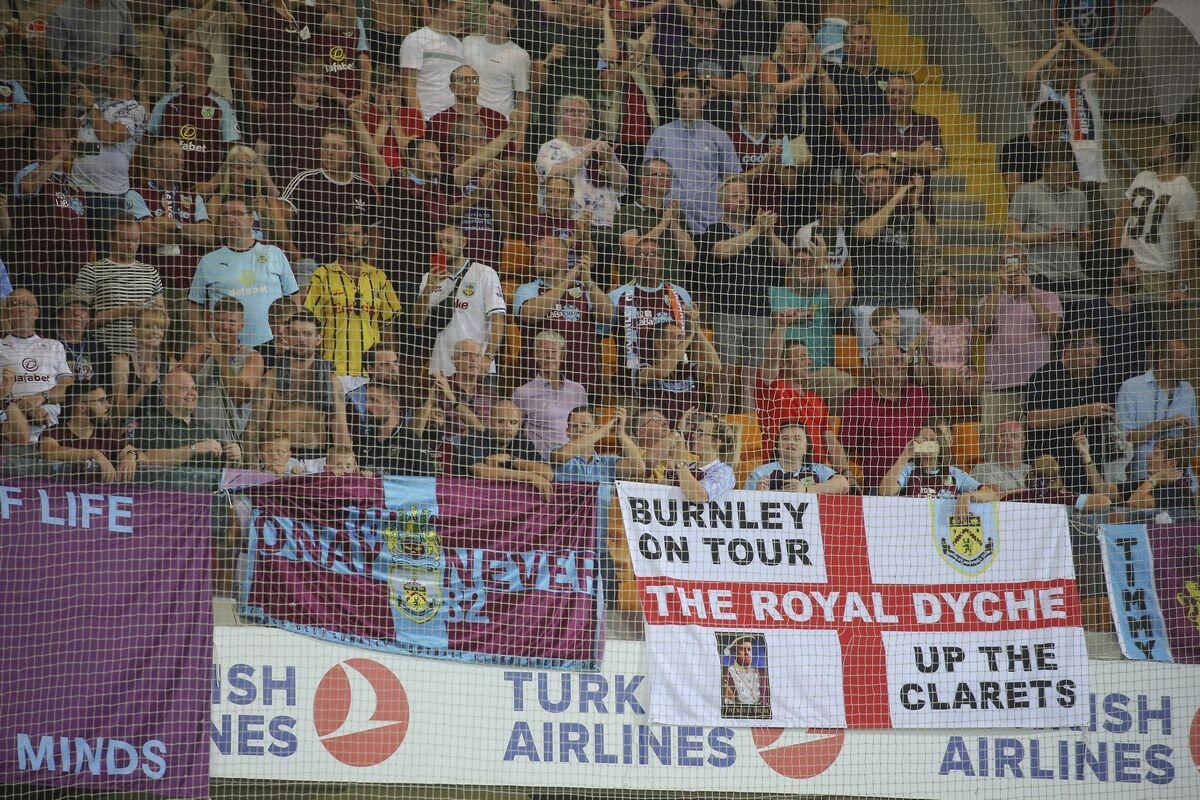 Ξύλο στις εξέδρες μεταξύ οπαδών της Μπέρνλι και της Άρσεναλ (vid) thumb