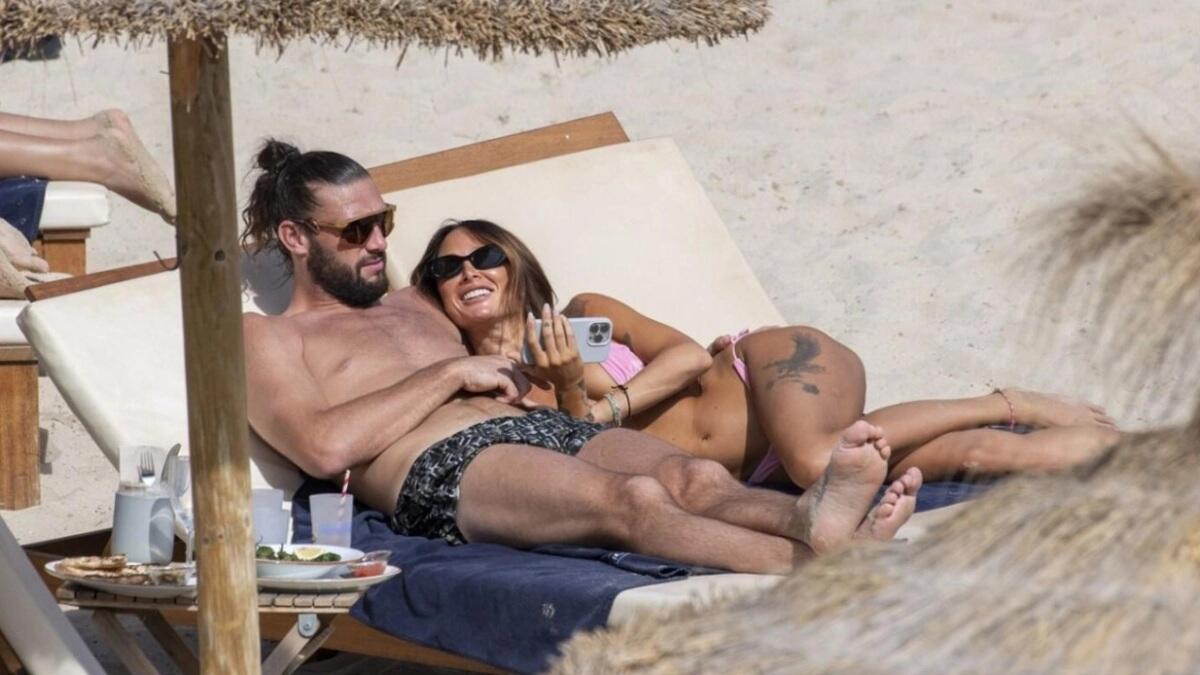 Άντι Κάρολ: Πήγε Μύκονο, μέθυσε, τσακώθηκε, προσήχθη, χώρισε! thumb