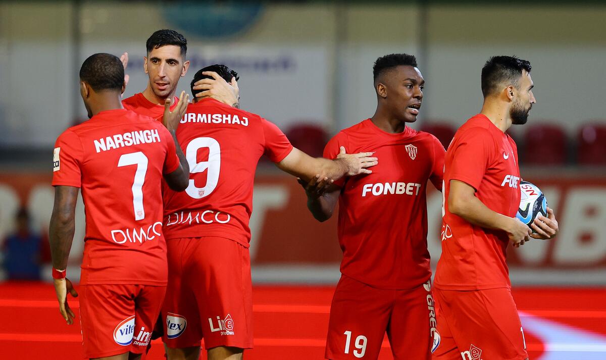 Νέα Σαλαμίνα-Δόξα 2-0: Την «έπνιξε» στην επανάληψη και την άφησε στο απόλυτο μηδέν thumb