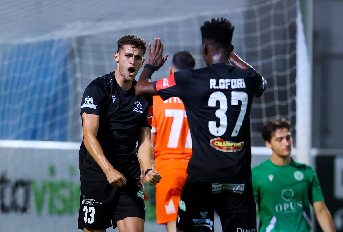 Εθνικός Άχνας - ΑΕΖ 3-1: Πρόκριση με ανατροπή thumb
