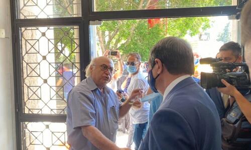 Έκκληση Χατζηκωστή για νομιμότητα – «Είναι η τελευταία σου ευκαιρία» thumb