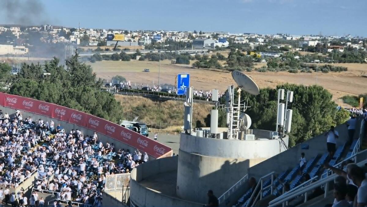 ΦΩΤΟ – ΒΙΝΤΕΟ ST: Η πορεία των οπαδών του Απόλλωνα προς το ΓΣΠ! thumb
