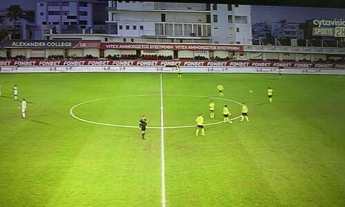 Οθέλλος-ΑΕΛ: Καθυστέρηση στην έναρξη του αγώνα thumb