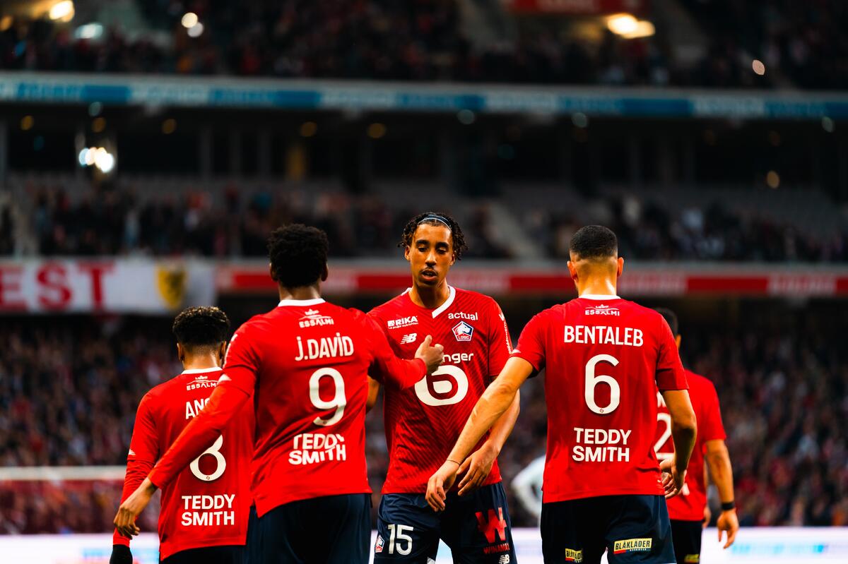 Ligue 1: Χατ-τρικ του Ντέιβιντ, πλησίαζει η Λιλ thumb