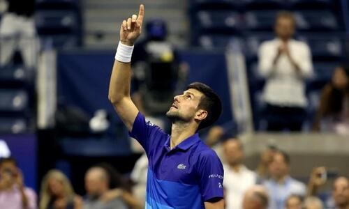 Ημιτελικός Νο43 σε grand slam και δύο νίκες μακριά από το να γράψει ιστορία ο Τζόκοβιτς thumb