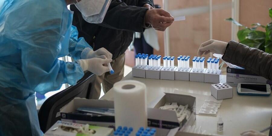 Νέο αρνητικό ρεκόρ με 5.048 νέα κρούσματα και δύο θανάτους thumb