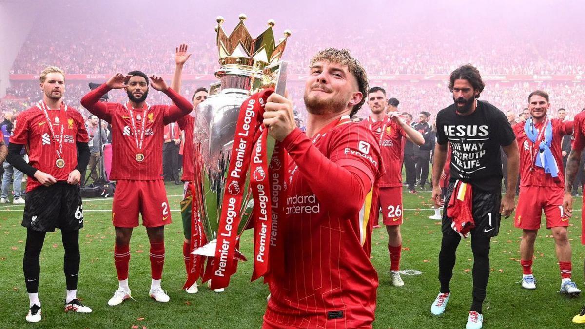 Συμπαίκτης με Κωστούλα και Τζίμα; thumb