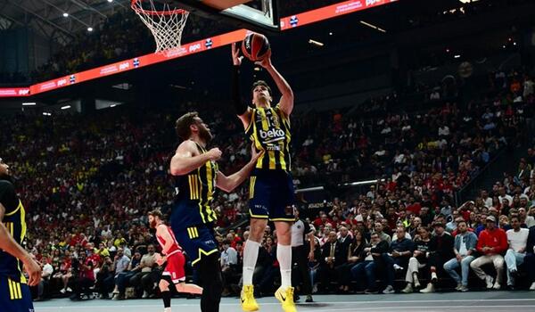 Επική ανατροπή και 1-0 για τη Φενέρ απέναντι στην Εφές! image