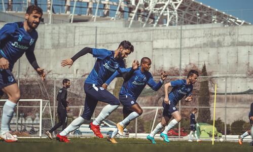 Σκληρή δουλειά ενόψει Ανόρθωσης (pics) thumb