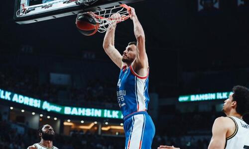 Euroleague: «Ζωντανή» για την οκτάδα η Αναντολού Εφέ thumb