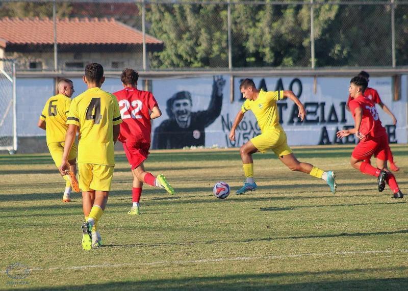 Νέοι: Συνεχίζουν χωρίς απώλειες Αναγέννηση και Ηρακλής thumb