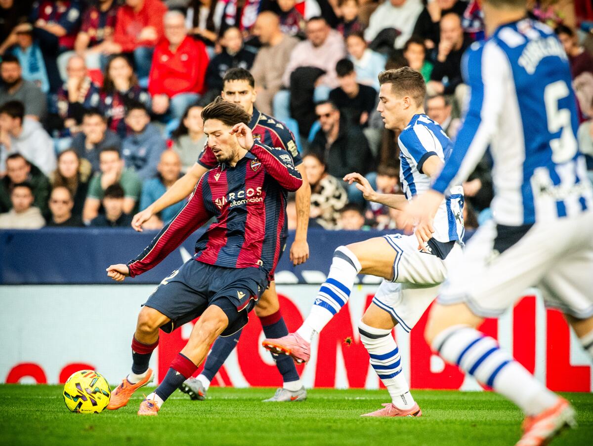 La Liga: Η Λεβάντε πήρε το βαθμό στις καθυστερήσει thumb