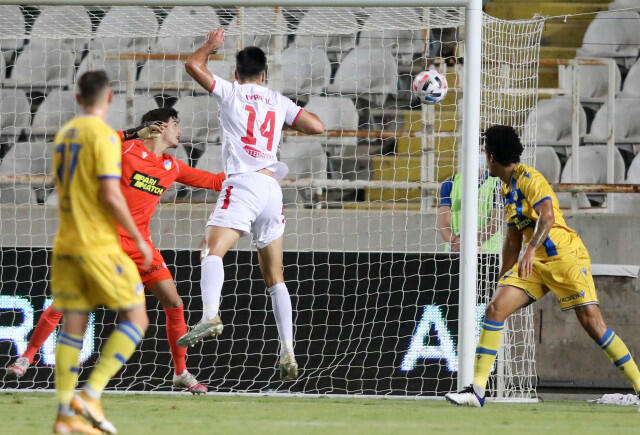 Σίλβα: «Μελετήσαμε 2-3 παίκτες για το πως χτυπούν τα πέναλτι» thumb