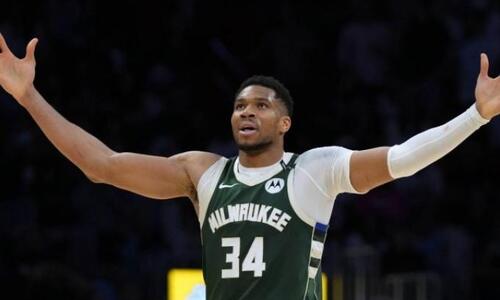 Greek Freak από... άλλο πλανήτη: Οι απίθανες επιδόσεις του Γιάννη στο ΝΒΑ! (pic) thumb