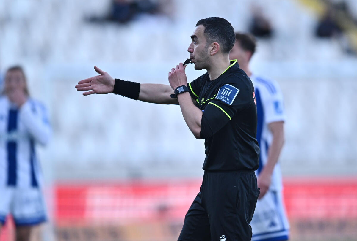 H θέση του Κυπριανίδη για τις φάσεις και πέναλτι στο ΑΠΟΕΛ-Ανόρθωση thumb