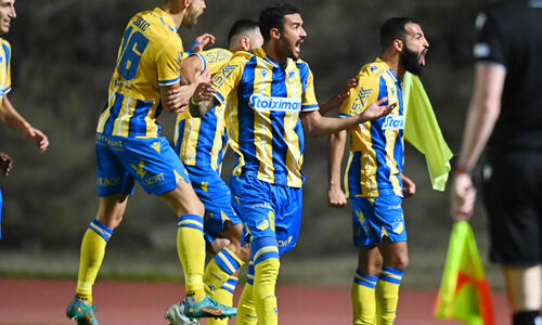 Πάφος FC – ΑΠΟΕΛ 0-1: Στη μοναξιά της κορυφής δια… κεφαλής Τσεμπάκ! thumb