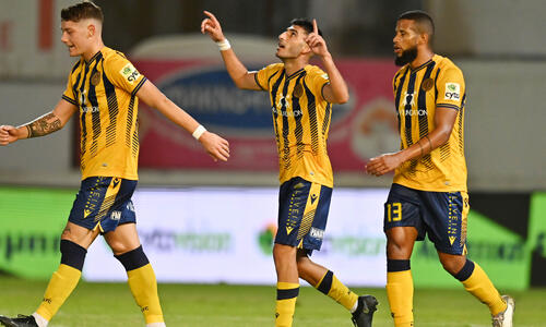 Καρμιώτισσα-ΑΕΛ 1-2: Ασταμάτητο τρένο με Γιανέφσκι! thumb