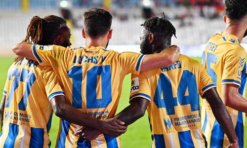 ΑΠΟΕΛ – Νέα Σαλαμίνα 1-0: Το πρώτο του Βιγιαφάνες διεύρυνε το σερί! thumb