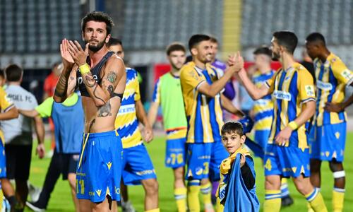 Χωρίς να εντυπωσιάσει… κρατάει τα θετικά thumb