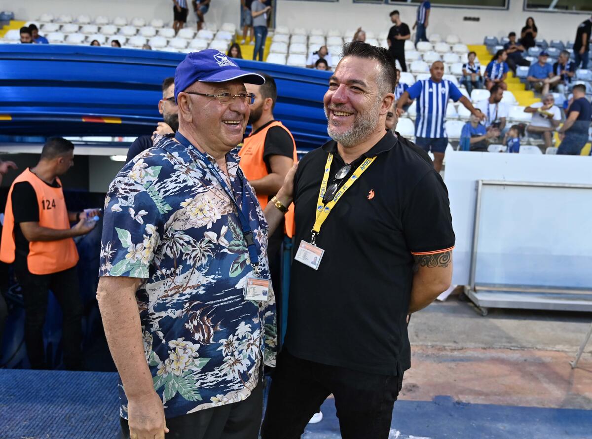 Πετεβίνος: «Προχωρούμε χέρι - χέρι με τον κόσμο» thumb
