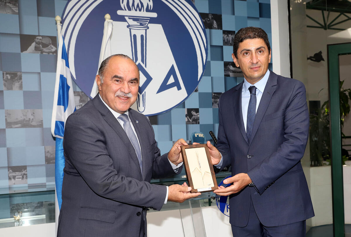 Βίντεο από την συνάντηση Μιχαηλίδη-Αυγενάκη thumb