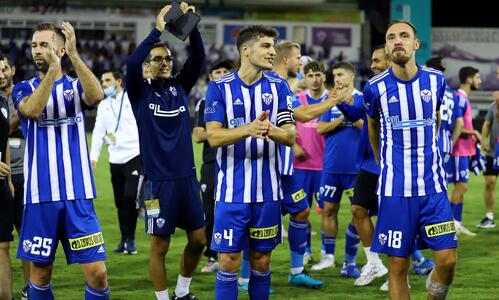 Χαμός για ένα εισιτήριο - 5000 και... προπώληση (video) thumb