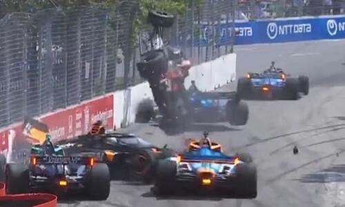 Αδιανόητο ατύχημα σε αγώνα Indycar: Μονοθέσιο πέταξε 3 μέτρα στον αέρα thumb