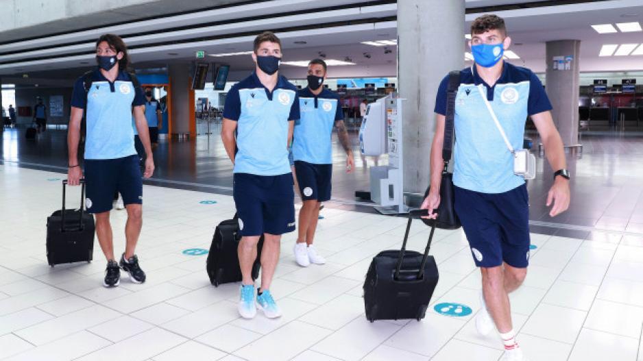Στο αεροδρόμιο η Εθνική Κύπρου (Φώτος/Βίντεο) thumb