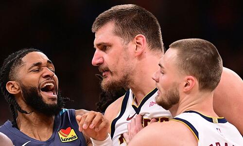 NBA: Έξω φρενών ο Γιόκιτς τα έβαλε με τη μισή ομάδα των Θάντερ! thumb