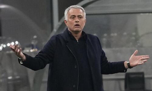 Μουρίνιο: «Η Ρόμα έπαιζε με την Φίτεσε, η Λάτσιο κάπνιζε τσιγάρα με τον Σάρι» thumb