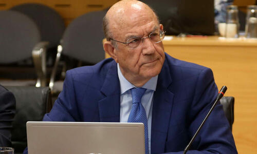 «Ανακόλουθος, άλλαξε ρότα» thumb