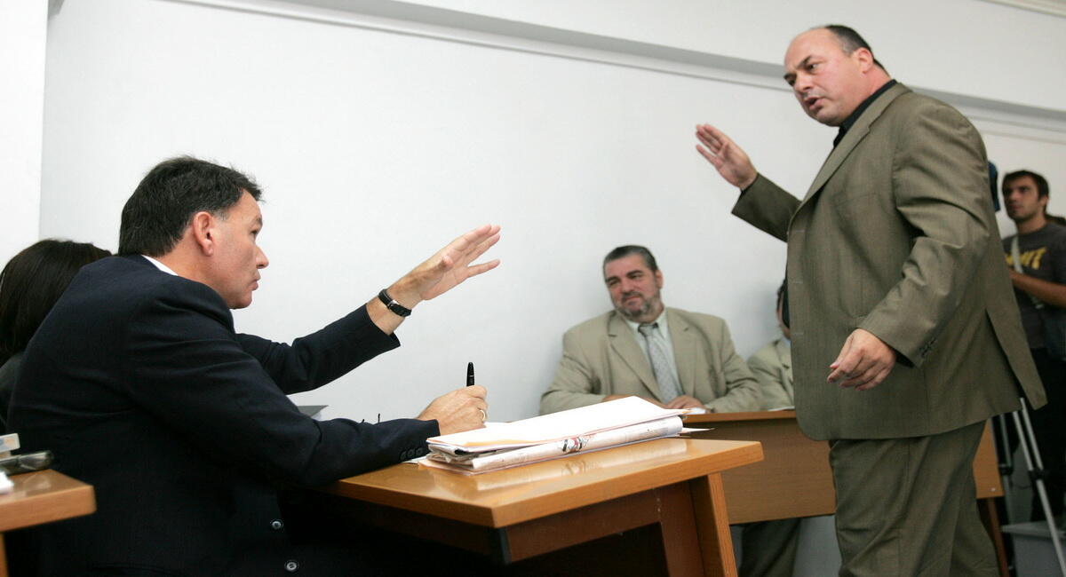 Ο Μπέος έκανε δώρο στον Κούγια μια σκάλα (pic) thumb