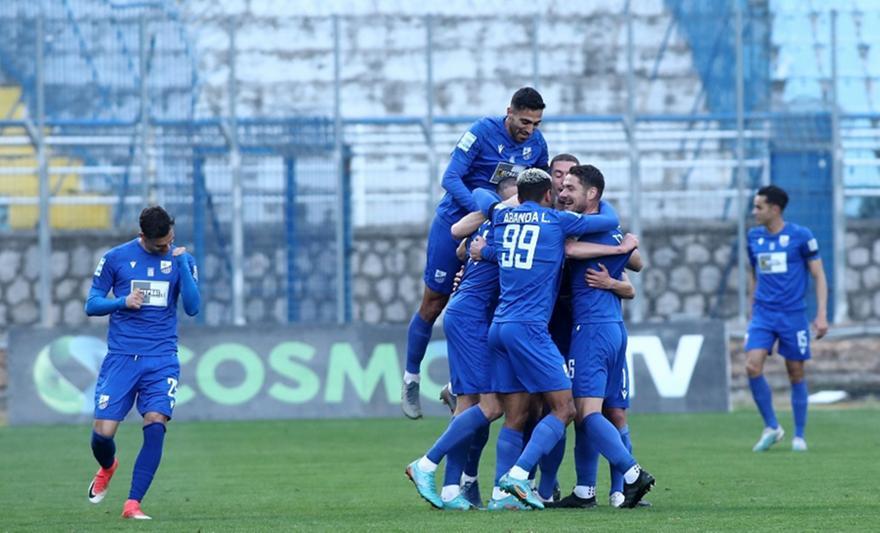 Super League: Λύγισε τον Άρη και έβγαλε… σφυγμό η Λαμία! thumb