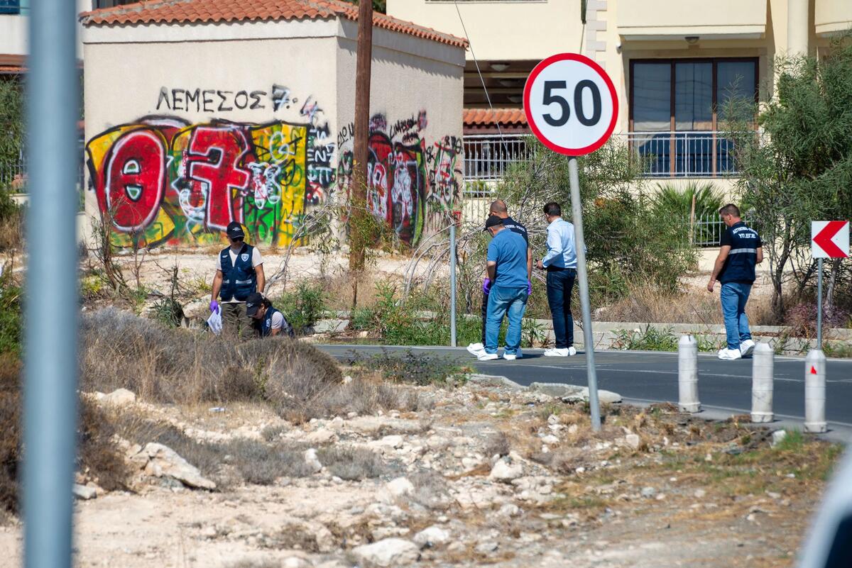 Δολοφονία Δημοσθένους: Υπό κράτηση ο 44χρονος - Με αλεξίσφαιρο στο Δικαστήριο thumb