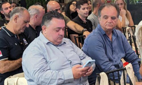 Τοπικό ντέρμπι στην εκκίνηση thumb
