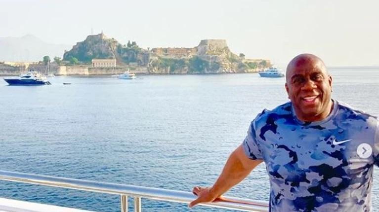 Ξανά στην Ελλάδα ο Μάτζικ Τζόνσον! (pics, vid) thumb