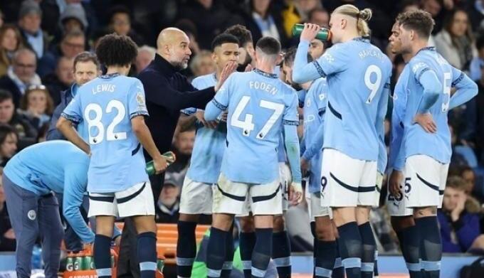 «Βόμβα» της Daily Mail: «Καταδίκη της Μάντσεστερ Σίτι στη δίκη του αιώνα» thumb