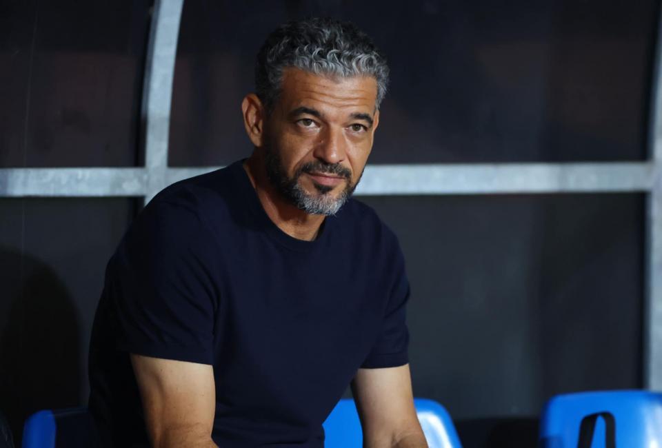 Σημαντική έξοδος, θέλει συνέχεια στο ανέβασμα! thumb