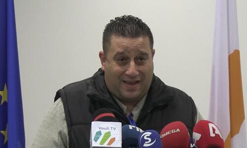 Σοβαρές καταγγελίες: «Είχε παράγοντα που κρατούσε το κινητό και έδινε οδηγίες ποια πυροτεχνήματα να παίξουν» thumb