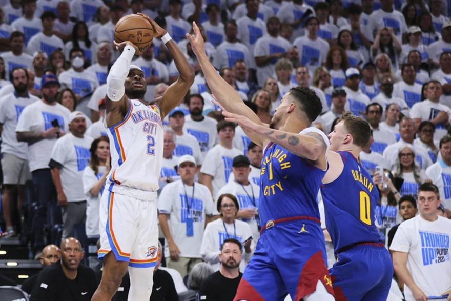 NBA: Με ανατροπή οι Θάντερ «γκρέμισαν» τους Νάγκετς thumb