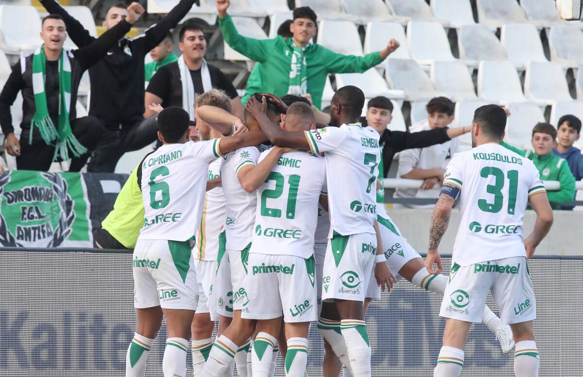 Ομόνοια-Άρης 3-0: Τον καθάρισε με «τριάρα» και τον προσπέρασε! thumb