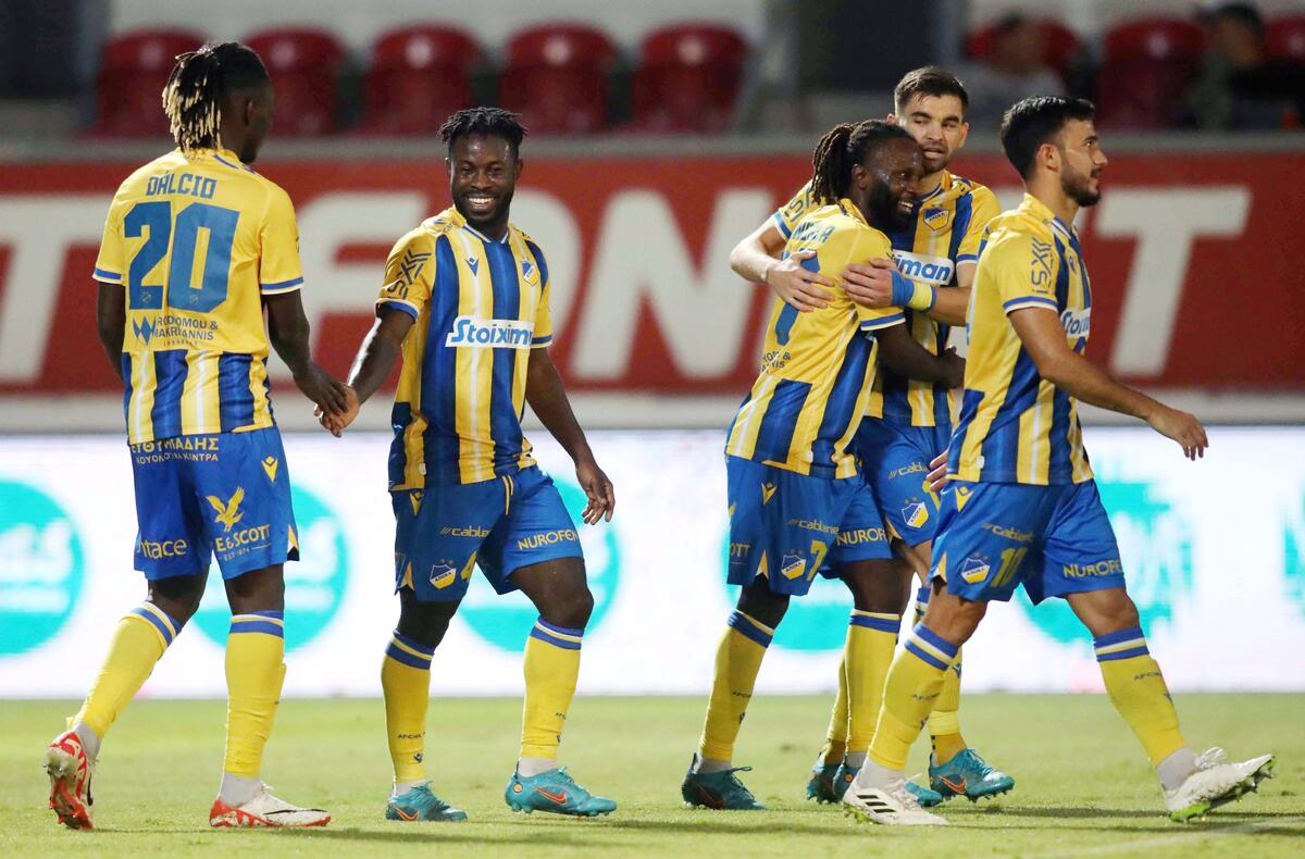 Οθέλλος-ΑΠΟΕΛ 0-1:  Αγχωτικό «διπλό» με υπογραφή Ντογκαλά! thumb