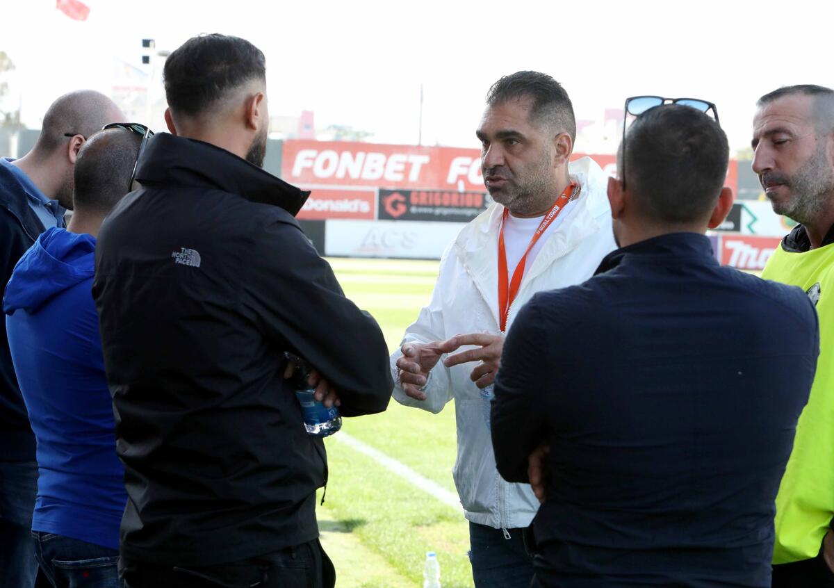 «Αν το αποφασίσω για την προεδρία της ΚΟΠ, να είστε σίγουροι ότι όποιον κι αν έχω απέναντί μου...» thumb