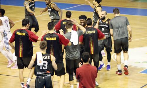 Κεραυνός μετά την πρόκριση (video) thumb