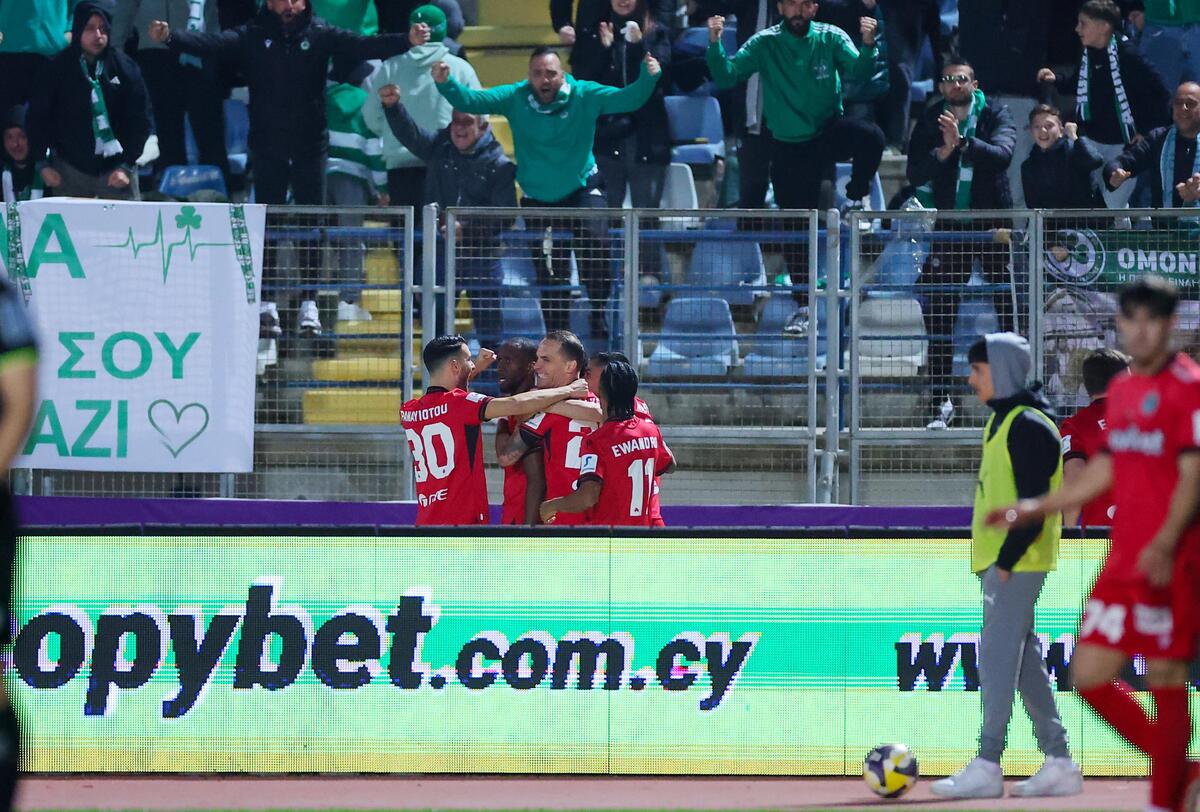 Πάφος FC - Ομόνοια 2-4: Επίδοξη πρωταθλήτρια με επτά σερί νίκες και «καυτό» Σεμέδο thumb