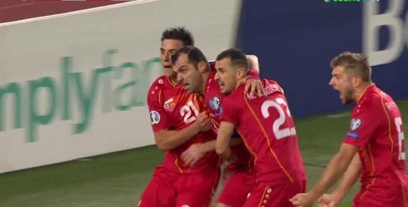 Δεκάδες οπαδοί έξω από το σπίτι του Πάντεφ! (vid) thumb