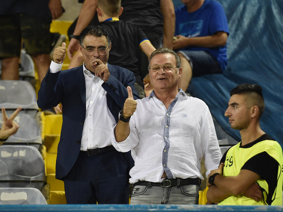 Το like του Πρόδρομου από την κερκίδα (pics) thumb