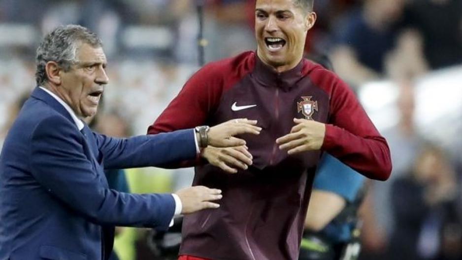 Ατάκα Σάντος:  «Ο Ρονάλντο στο Euro 2024; Κοιτάξτε τον...» thumb