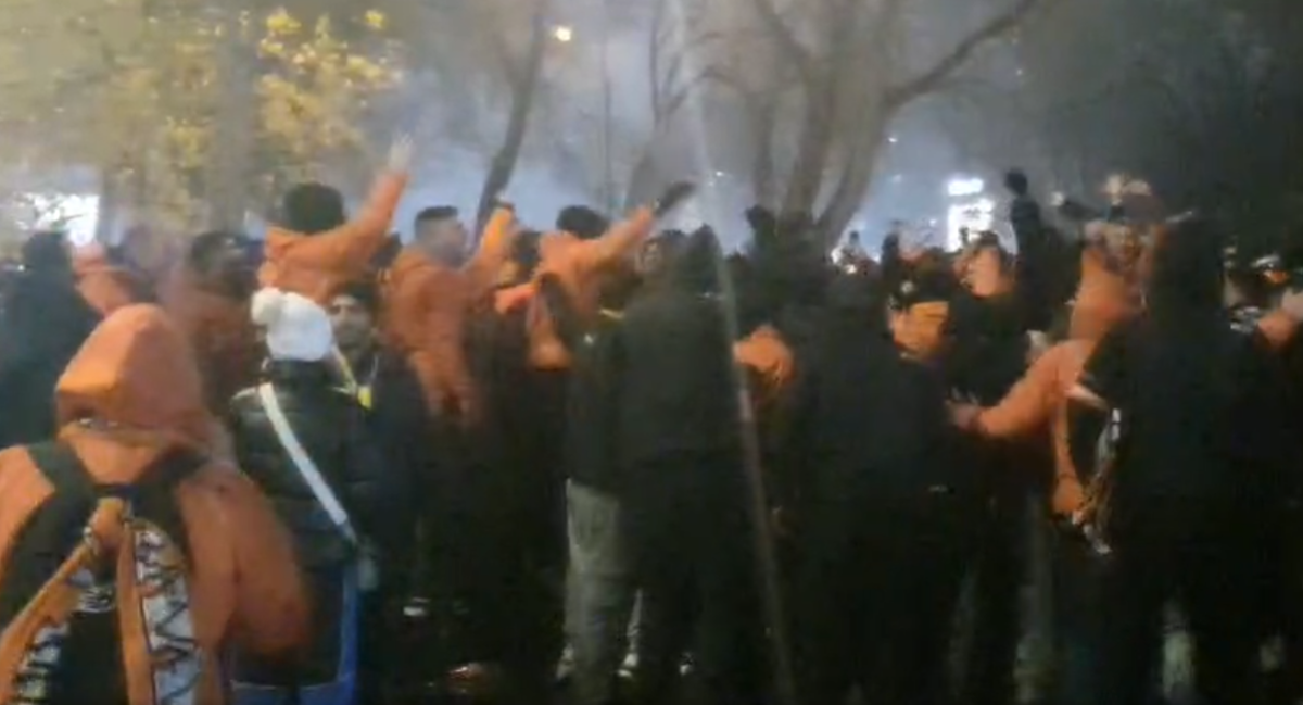 ΒΙΝΤΕΟ ST: «Ζεσταίνονται» με συνθήματα οι ΑΠΟΕΛιστες thumb