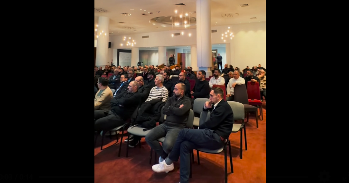 Όλα όσα έγιναν στην ανοιχτή συγκέντρωση της Νέας Σαλαμίνας! thumb